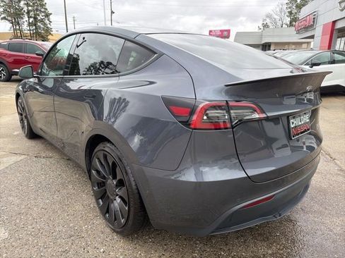 Used 2022 Tesla Model Y Performance image 8