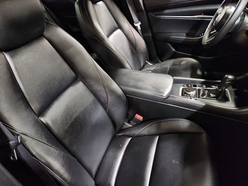 Used 2021 MAZDA MAZDA3 s image 31