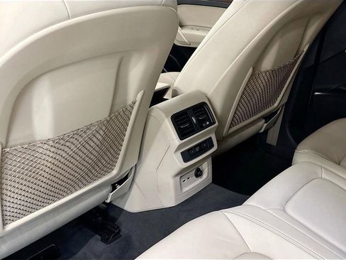 Certified 2023 Audi Q5 2.0T Premium w/ Convenience Package image 18