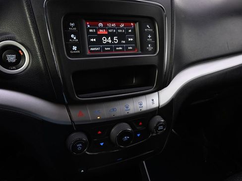 Used 2017 Dodge Journey SXT image 28