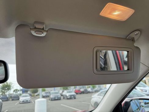 Used 2015 Toyota RAV4 Limited AWD/4WD image 35
