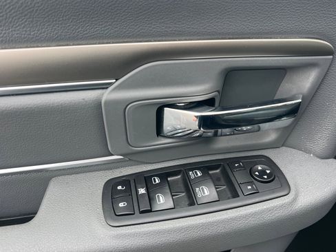 Used 2020 RAM 1500 Classic Warlock w/ Trailer & Traction Group image 11