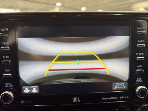 Used 2021 Toyota Highlander Limited image 17