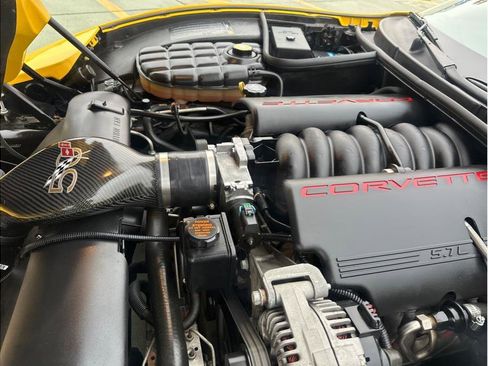 Used 2003 Chevrolet Corvette Coupe 2D w/ Preferred Equipment Group image 27