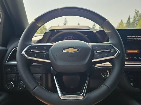 New 2026 Chevrolet Suburban High Country AWD/4WD image 25