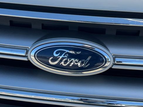 Used 2017 Ford Escape SE image 13