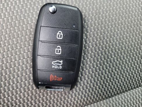 Used 2017 Kia Forte LX FWD image 32