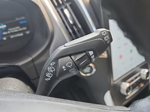 Used 2024 Ford Edge Titanium AWD/4WD image 47