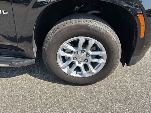Used 2025 Chevrolet Tahoe LT AWD/4WD image 12
