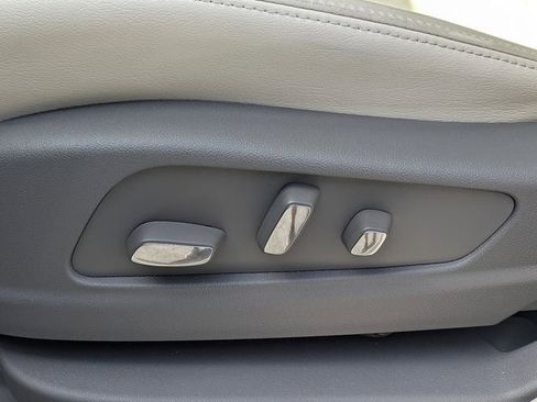 Certified 2023 Cadillac XT6 Premium Luxury FWD image 31