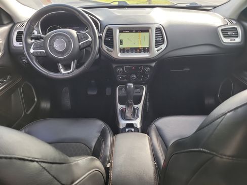 Used 2018 Jeep Compass Latitude w/ Popular Equipment Group FWD image 30