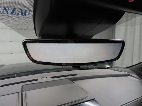 Used 2025 GMC Yukon XL Denali Ultimate AWD/4WD image 32