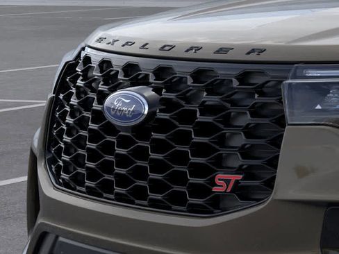 New 2026 Ford Explorer ST image 17