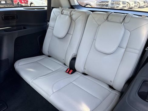 New 2026 Lincoln Aviator AWD image 19