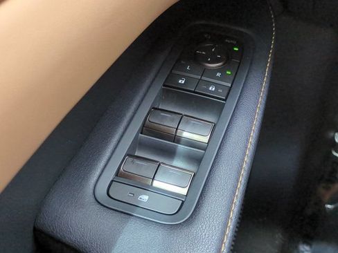 Certified 2025 Lexus RX 350 FWD w/ Accessory Package image 22