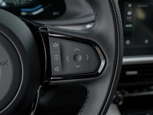 New 2025 Lotus Emira image 24