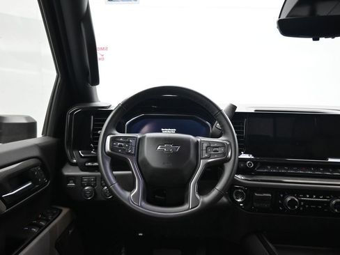 Used 2025 Chevrolet Silverado 2500 ZR2 w/ Technology Package image 28