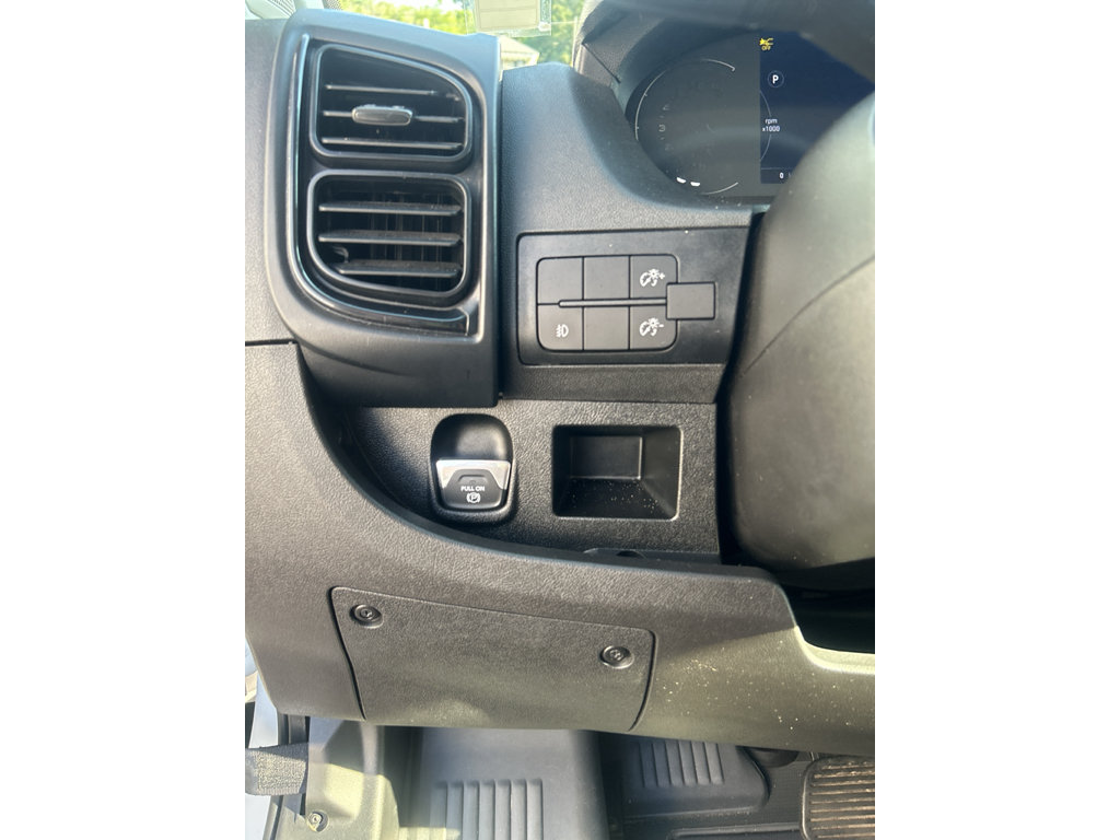 Used 2025 RAM ProMaster 2500 w/ U-Haul Equipment Group FWD image 16