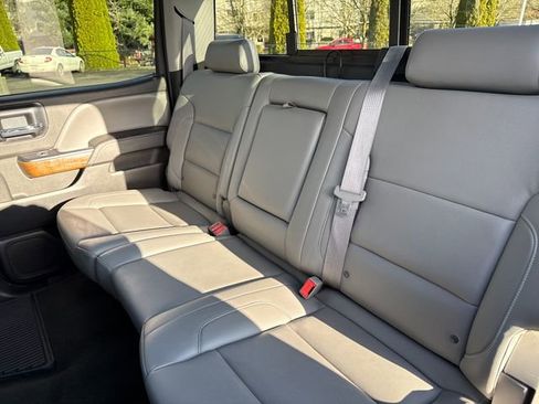 Used 2014 GMC Sierra 1500 SLT w/ SLT Crew Cab Value Package image 19