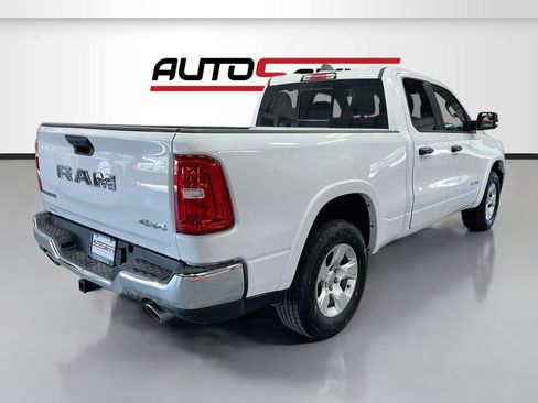 Used 2025 RAM 1500 Big Horn AWD/4WD image 7