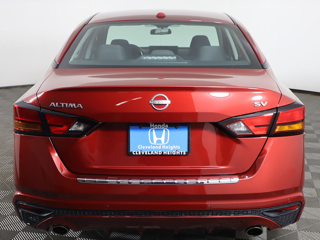 Used 2023 Nissan Altima 2.5 SV w/ SV Premium Package FWD image 13