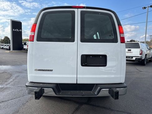Used 2024 Chevrolet Express 2500 w/ Driver Convenience Package image 6
