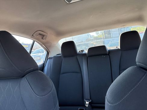 Used 2021 Toyota Corolla LE FWD image 21