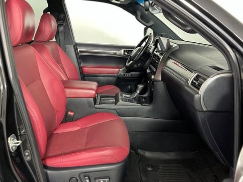 Used 2023 Lexus GX 460 Premium w/ Accessory Package AWD/4WD image 35