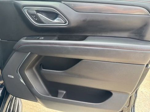 Used 2023 Chevrolet Suburban RST w/ Luxury Package image 27