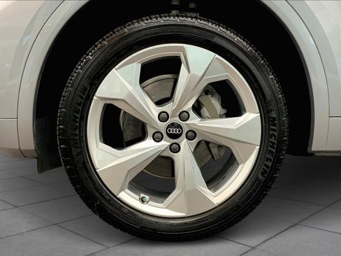 Used 2021 Audi Q5 2.0T Premium Plus w/ Premium Plus Package AWD/4WD image 11