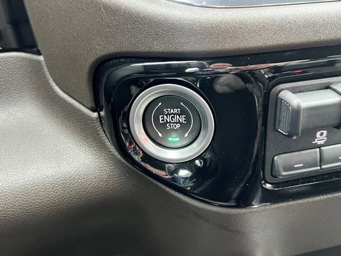 Used 2023 Chevrolet Silverado 1500 LTZ image 40