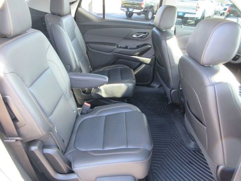 Used 2021 Chevrolet Traverse Premier image 19