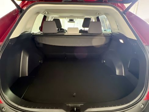 Used 2025 Toyota RAV4 XLE w/ Convenience Package FWD image 32