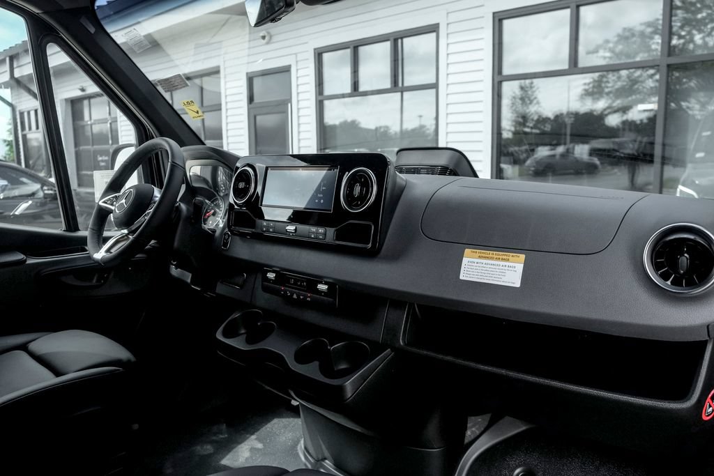 New 2026 Mercedes-Benz Sprinter 2500 image 22