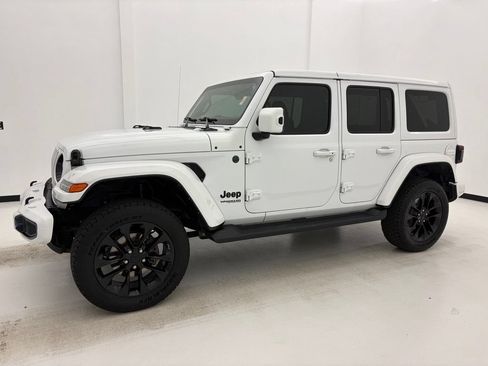Used 2021 Jeep Wrangler Unlimited Sahara AWD/4WD image 17