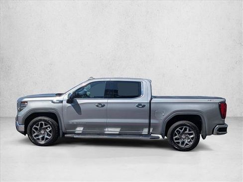 Used 2023 GMC Sierra 1500 SLT w/ SLT Premium Package AWD/4WD image 9