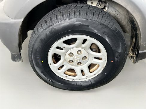 Used 2008 Dodge Nitro SXT RWD image 11