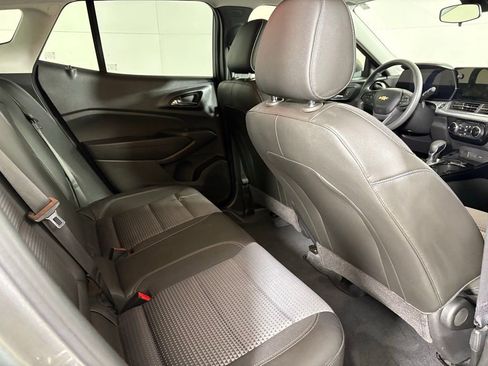 Used 2024 Chevrolet Trax LT image 20