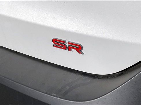 New 2025 Nissan Kicks SR image 9