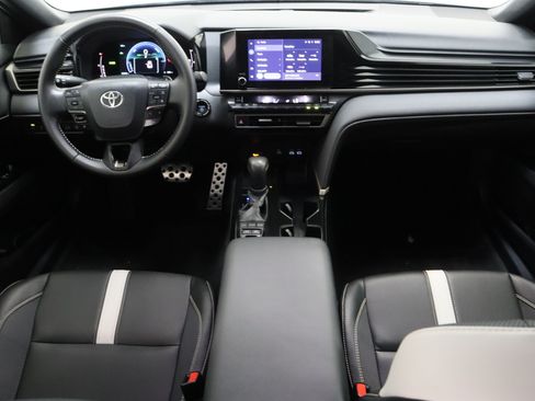 Certified 2025 Toyota Camry SE w/ Convenience Package FWD image 29