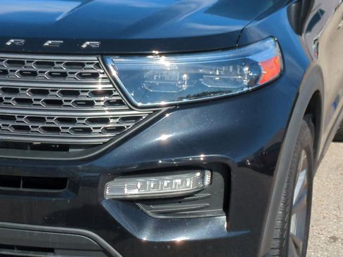 Used 2021 Ford Explorer XLT w/ Equipment Group 202A image 11