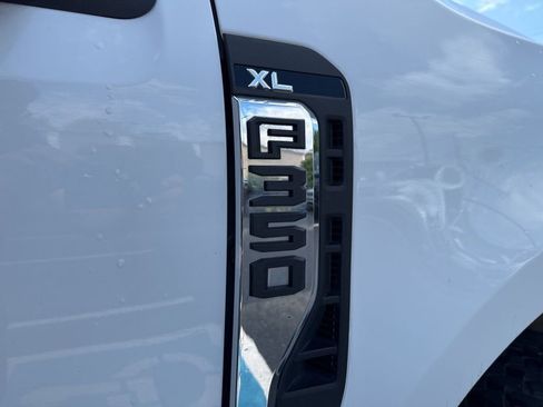 Used 2023 Ford F350 XL AWD/4WD image 9