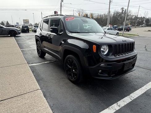 Used 2017 Jeep Renegade Altitude image 5