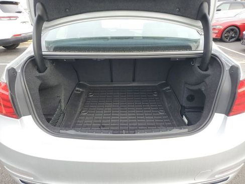 Used 2018 BMW 330i xDrive Sedan w/ Convenience Package image 32