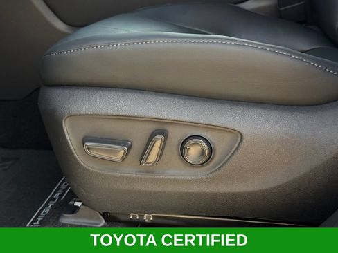 Certified 2026 Toyota Highlander Platinum AWD/4WD image 8