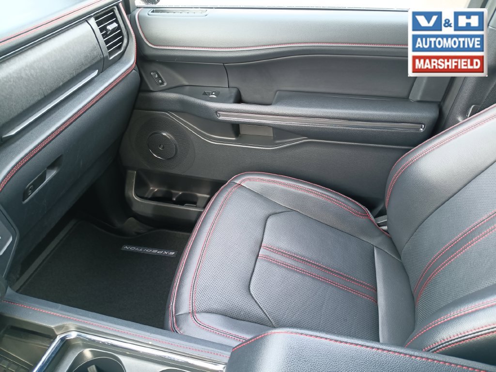 Used 2023 Ford Expedition Limited AWD/4WD image 18