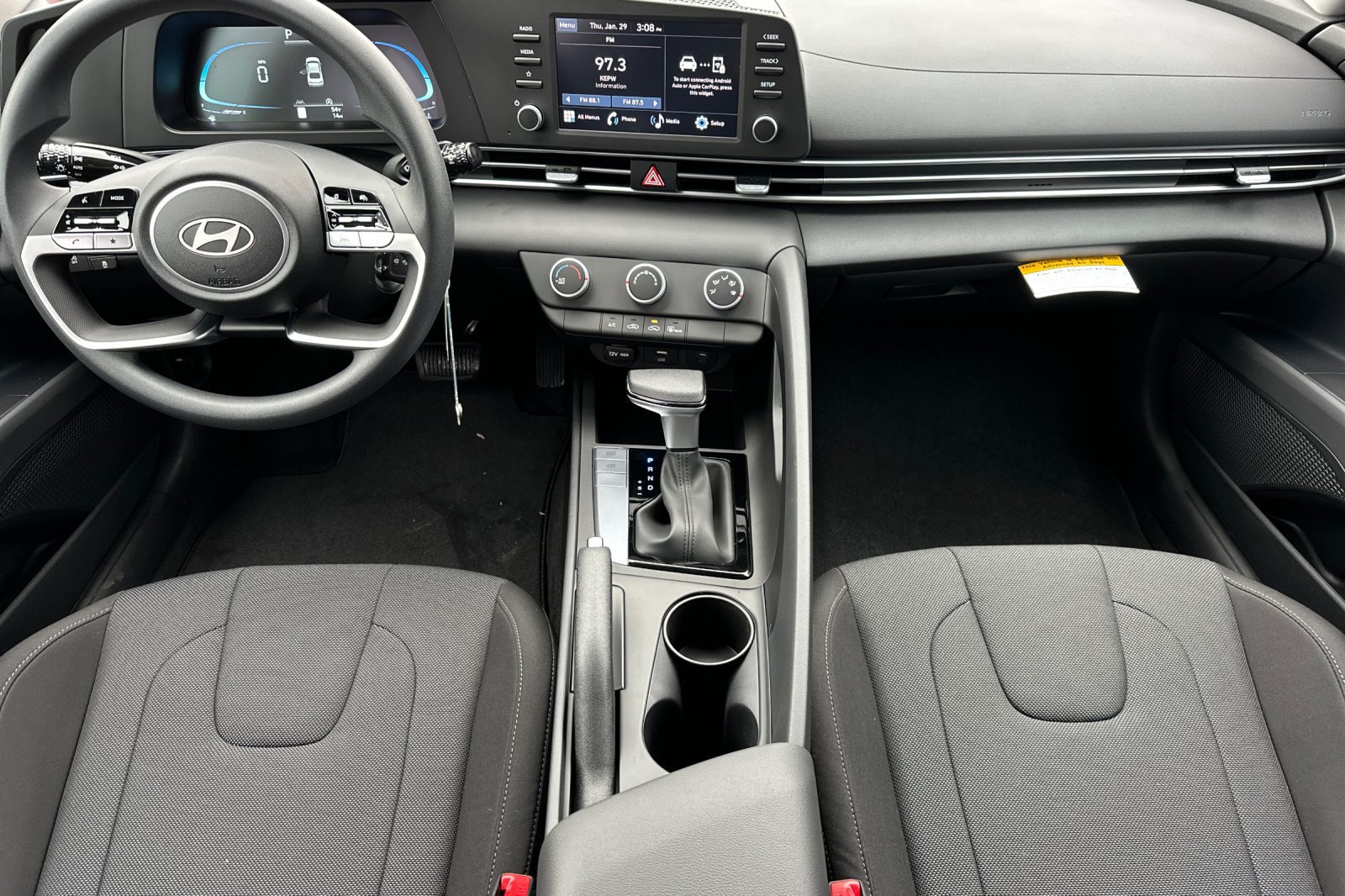 Used 2026 Hyundai Elantra SE FWD image 12