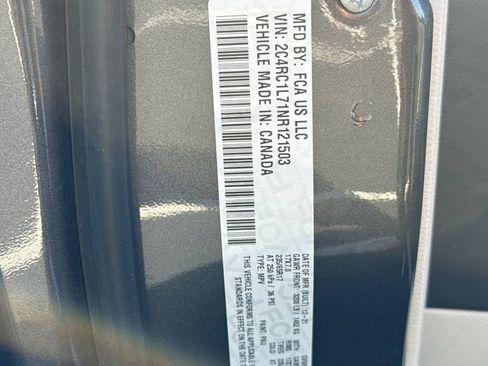 Used 2022 Chrysler Pacifica Touring-L w/ Uconnect Theater Family Group FWD image 43