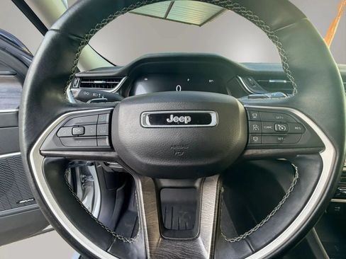 Used 2021 Jeep Grand Cherokee L Limited w/ Luxury Tech Group II AWD/4WD image 24