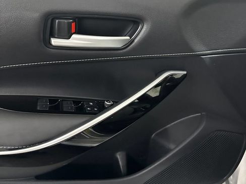 Used 2021 Toyota Corolla XSE FWD image 9